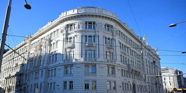 Санкции сработали: Lukoil избавляется от своего зарубежного бизнеса в Вене