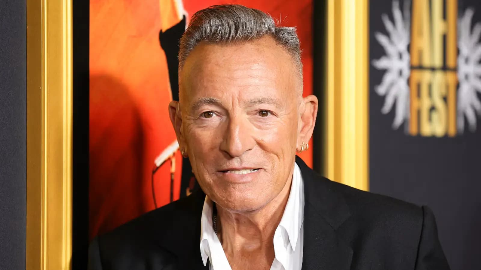 Гимн FPÖ против протеста Брюса Спрингстина: неожиданная дуэль в музыкальных чартах Австрии