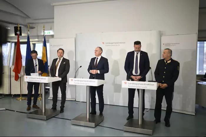 МВД Австрии отчиталось о разгроме международной сети вымогателей: 17 арестов и два колл-центра