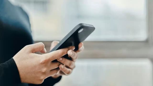 Звонок, SMS, чат: RTR предупреждает о новой реальности, где доверять нельзя никому