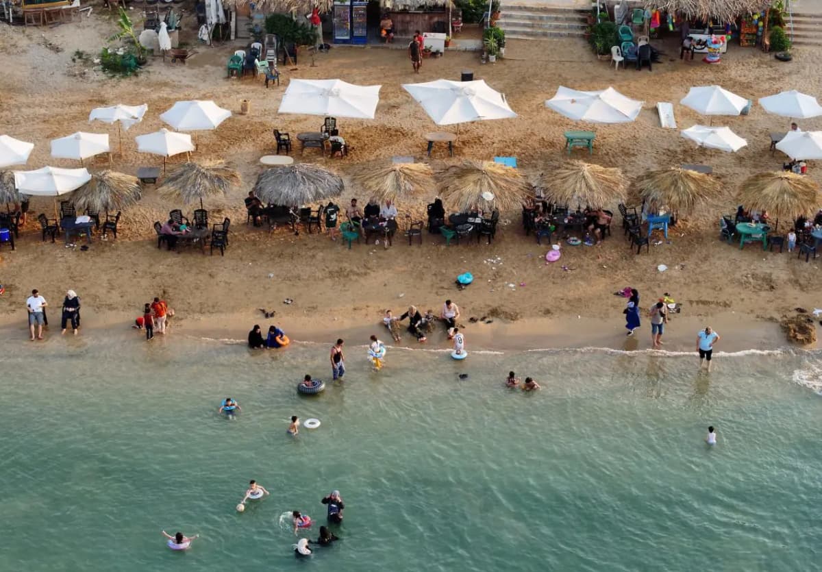 Пляжи вместо войны: Сирия зазывает туристов, а в Австрии растёт напряжение вокруг сирийских беженцев