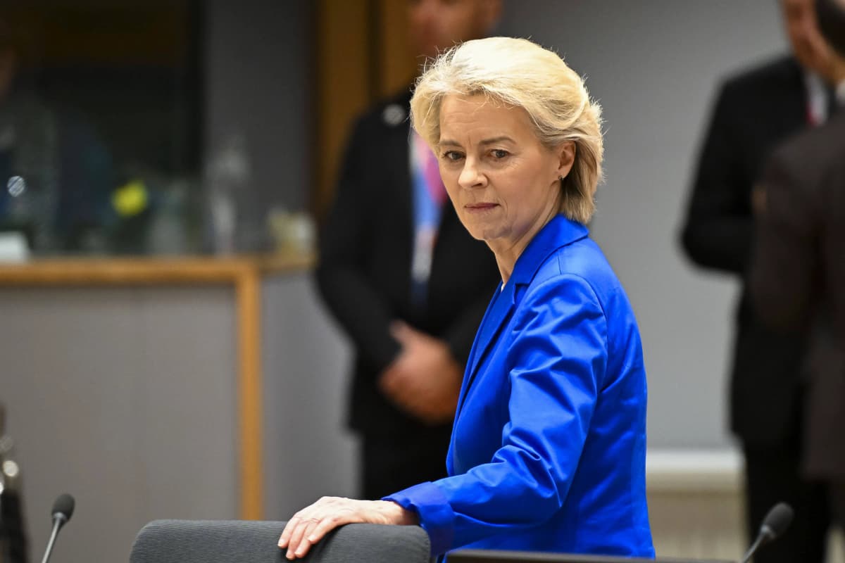 Брюссель передумал: запрет на российскую нефть перенесён на неопределённый срок